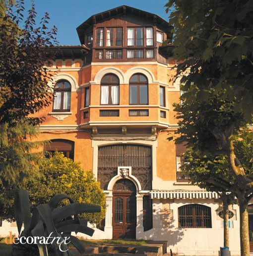 Fachada de La Casona. Decoratrix Fachada de La Casona. Decoratrix