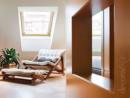 Un dormitorio en la buhardilla, entrada Un dormitorio en la buhardilla, entrada