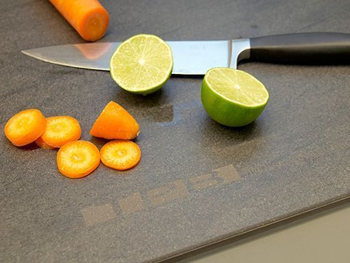 Encimera porcelánica donde se puede cocinar y trabajar Encimera porcelánica donde se puede cocinar y trabajar