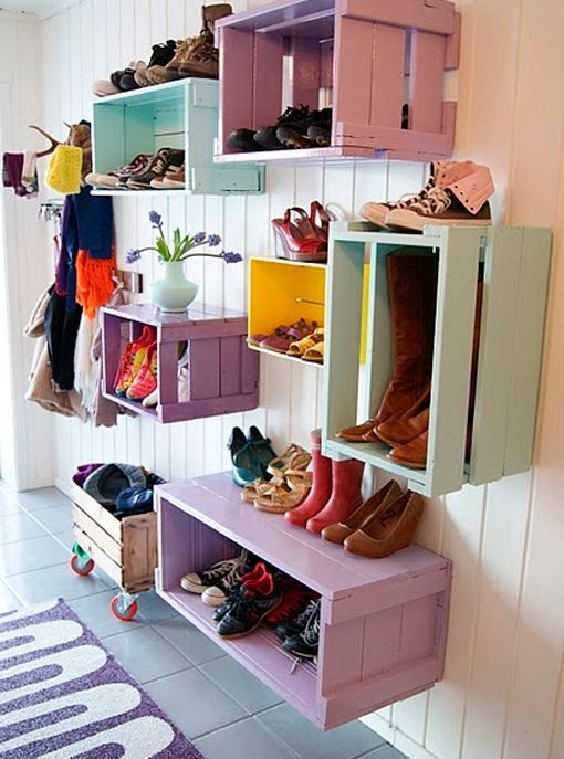 cajas-de-madera-en-el-recibidor reciclados