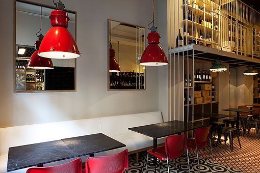 Bar de tapas y copas en La Bodegueta El Magatzem de la Bodegueta