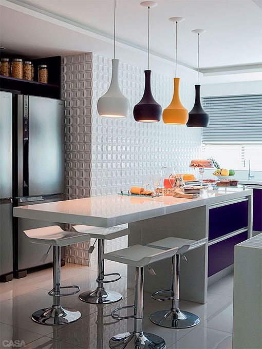 Cocina blanca con pinceladas de color Cocina blanca con pinceladas de color