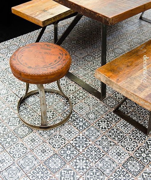 Suelos cerámicos que imitan baldosas hidráulicas de Francisco Segarra Suelos cerámicos que imitan baldosas hidráulicas de Francisco Segarra