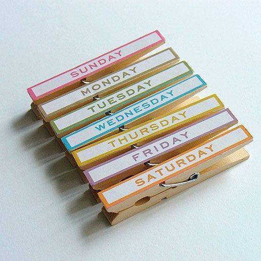 Manualidades para organizar la zona de estudio: pinzas decoradas Manualidades para organizar la zona de estudio: pinzas decoradas