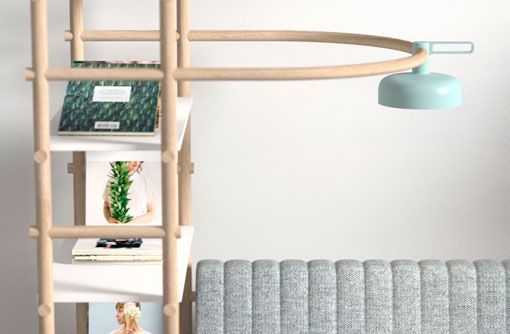 Herb con luz incorporada en la estantería Herb con luz incorporada en la estantería