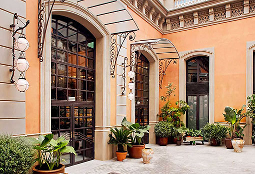 Multiespacio gastronómico El Nacional en Barcelona Multiespacio gastronómico El Nacional en Barcelona