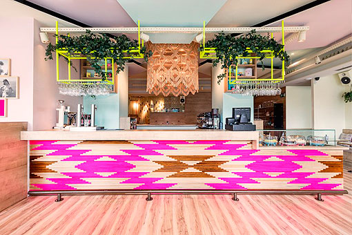 Bar playero en Madrid diseñado por Parolio Bar playero en Madrid diseñado por Parolio