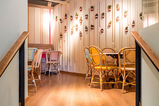 Bar playero en Madrid diseñado por Parolio Bar playero en Madrid diseñado por Parolio