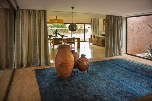 Entrada de una casa de lujo en el Domaine Royal Palm en Marrakech Entrada de una casa de lujo en el Domaine Royal Palm en Marrakech