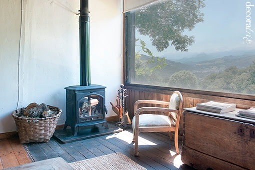 Una casa rural frente a los Picos de Europa en Asturias: galería acristalada Una casa rural frente a los Picos de Europa en Asturias: galería acristalada
