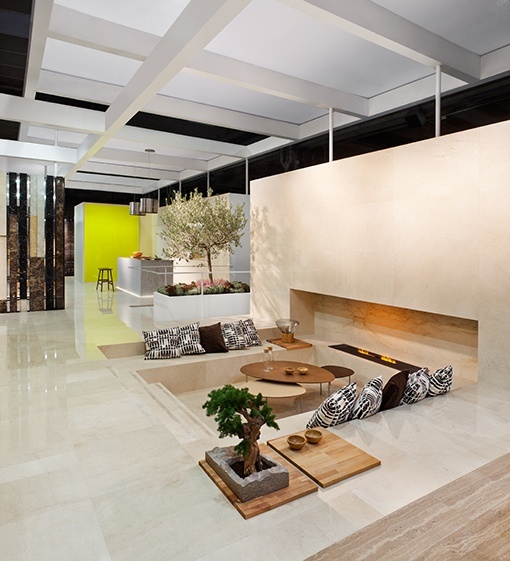 Descubre nuevas posibilidades para decorar con mármol / Salón Descubre nuevas posibilidades para decorar con mármol / Salón