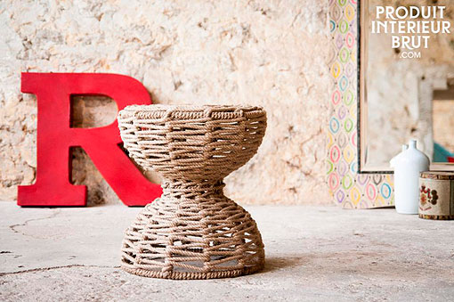 Muebles vintage de estilo shabby chic: taburete "Arpillera" Muebles vintage de estilo shabby chic: taburete "Arpillera"