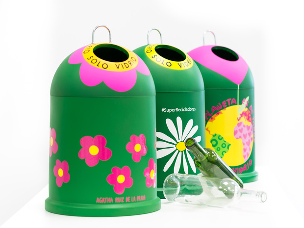 Mini-contenedores de flores para reciclar vidrio