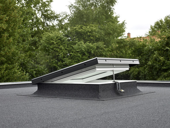 Ventana de tejado para cubiertas planas