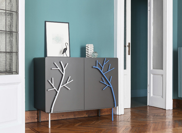 Mueble bajo en color gris de la colección Rami de Skitsch