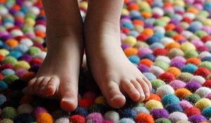 alfombras-de-bolas-de-fieltro.jpg