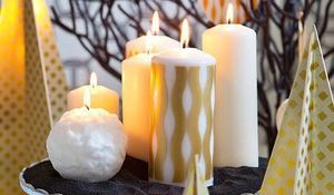 decoracion-navidena-en-dorado-y-tonos-naturales.jpg