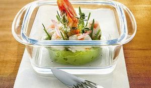 gambas-salteadas-con-pure-de-aguacate.jpg
