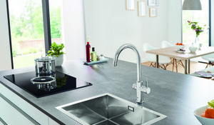 Grifería de Grohe Blue Home para filtrar agua