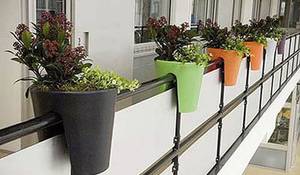 maceteros-para-balcones-pequenos.jpg