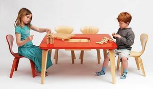 mesa-y-sillas-de-diseno-para-la-habitacion-de-los-ninos.jpg