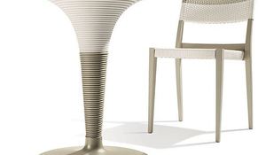 mesa-y-sillas-para-exterior-de-philippe-starck.jpg