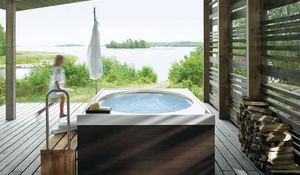 una-mini-piscina-en-el-jardin.jpg