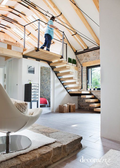 Iluminación de escaleras para modernizar tu casa