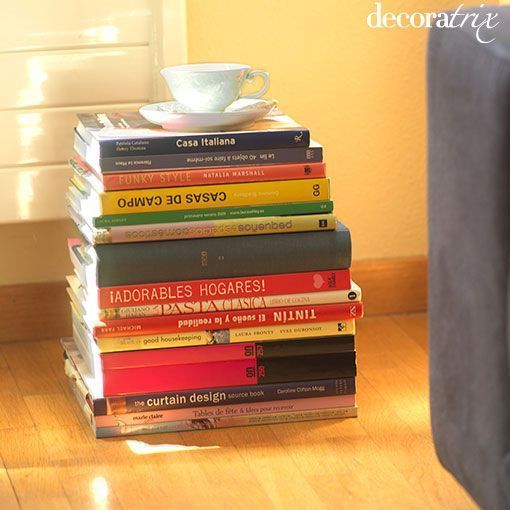 mesa-auxiliar-con-libros