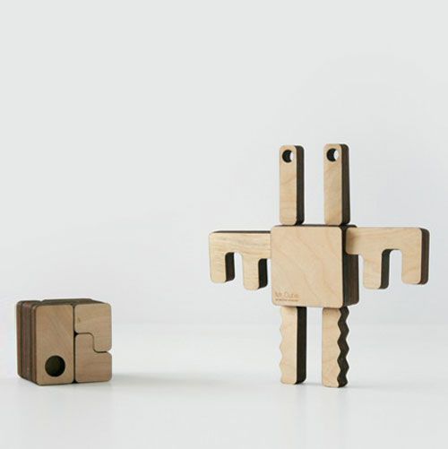 juguete-mr-cube-de-hector-serrano-para-ten-plan-at-100-design-london-1