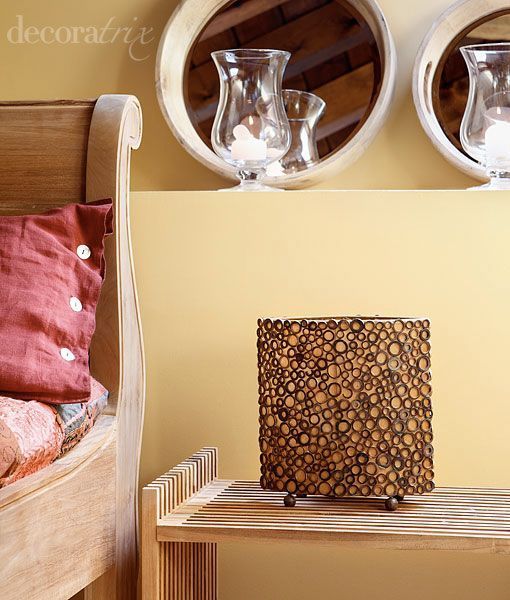 dormitorio abuhardillado con zona de apoyo en escalón