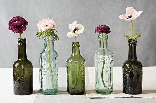 Botellas de cristal recicladas en jarrones