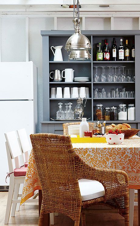 casita de madera prefabricada, comedor