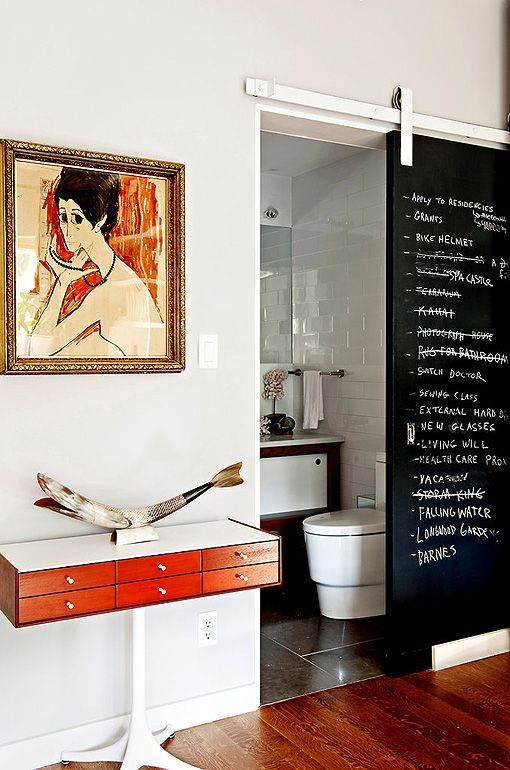 Decoración de estilo moderno con muebles clásicos