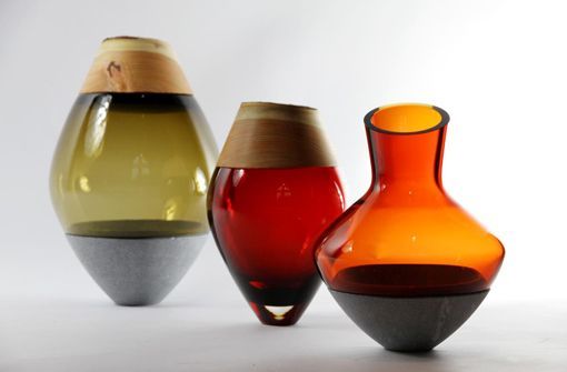 Feria de Milán: jarrones de vidrio, madera y metal