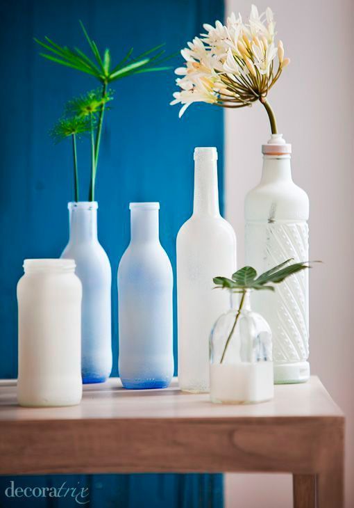 Decoratrix cumple 5 años: botellas recicladas en floreros