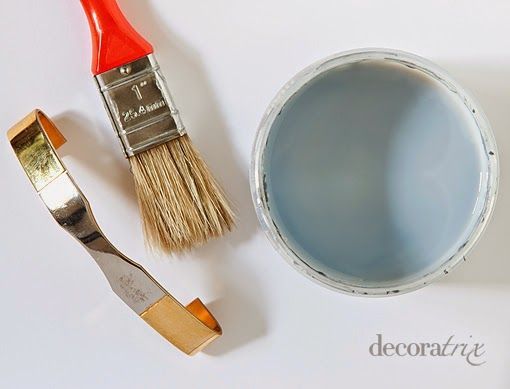 Cómo renovar una mesa-bandeja de metacrilato. Paso 2