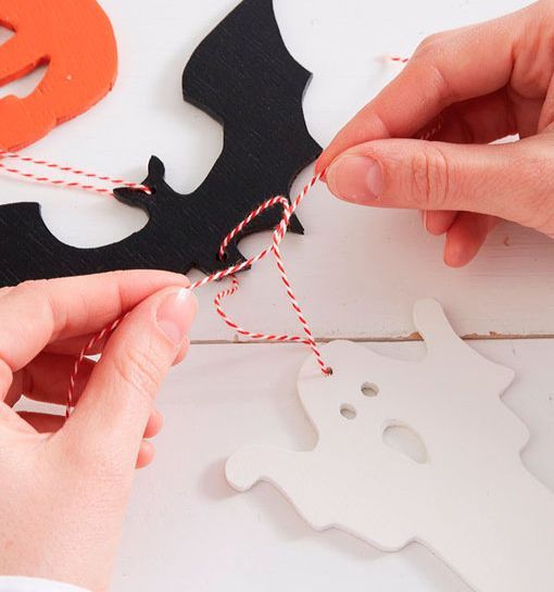 Guirnalda, poner la cuerda