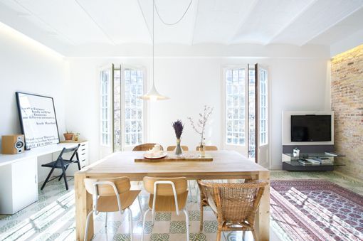 Reforma de un piso antiguo: comedor con suelo hidráulico