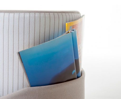 Polsino con un funcional revistero de quita y pon