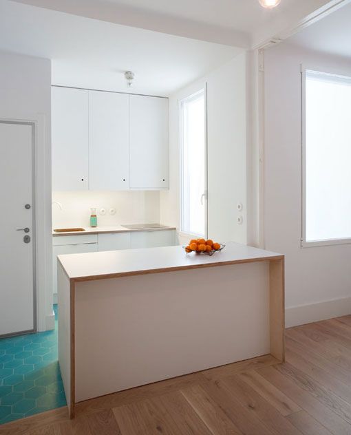 Piso reformado, cocina con isla