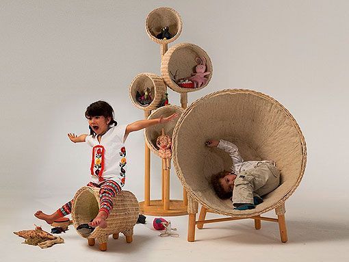 musical Roca toca el piano Traven: muebles infantiles de madera, mimbre y lana