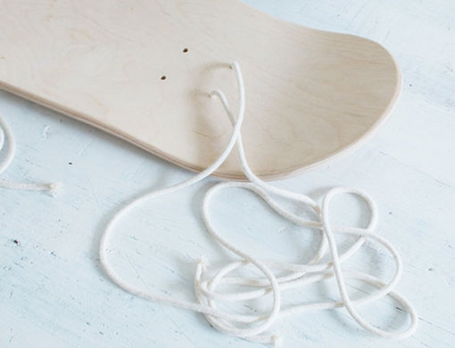 Tabla de skate repisa con cuerdas de algodón