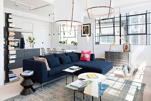 Bajo industrial convertido en loft luminoso