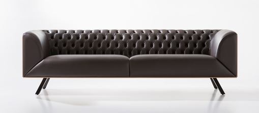 Versión actualizada del sofá Chester Ikon de B&V Tapizados