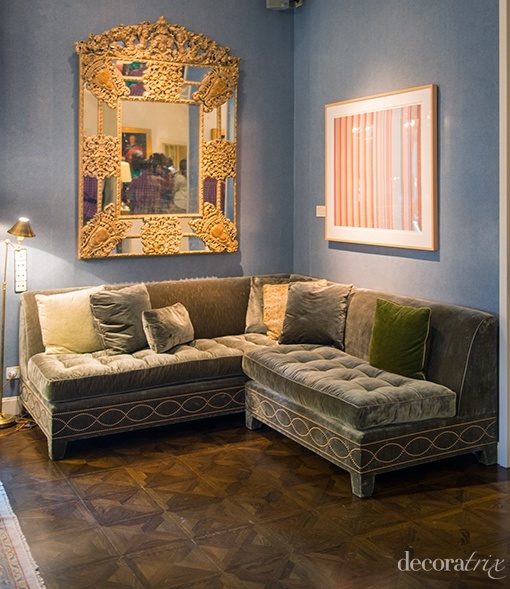 Obra de Gene Davis en la residencia del Embajador de Estados Unidos en Madrid James Costos y Michael Smith