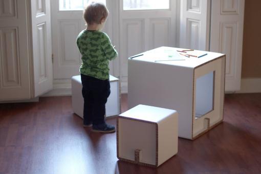 Muebles de cartón CARDBOARD FURNITURE AND PROJECTS (Cube Kid)