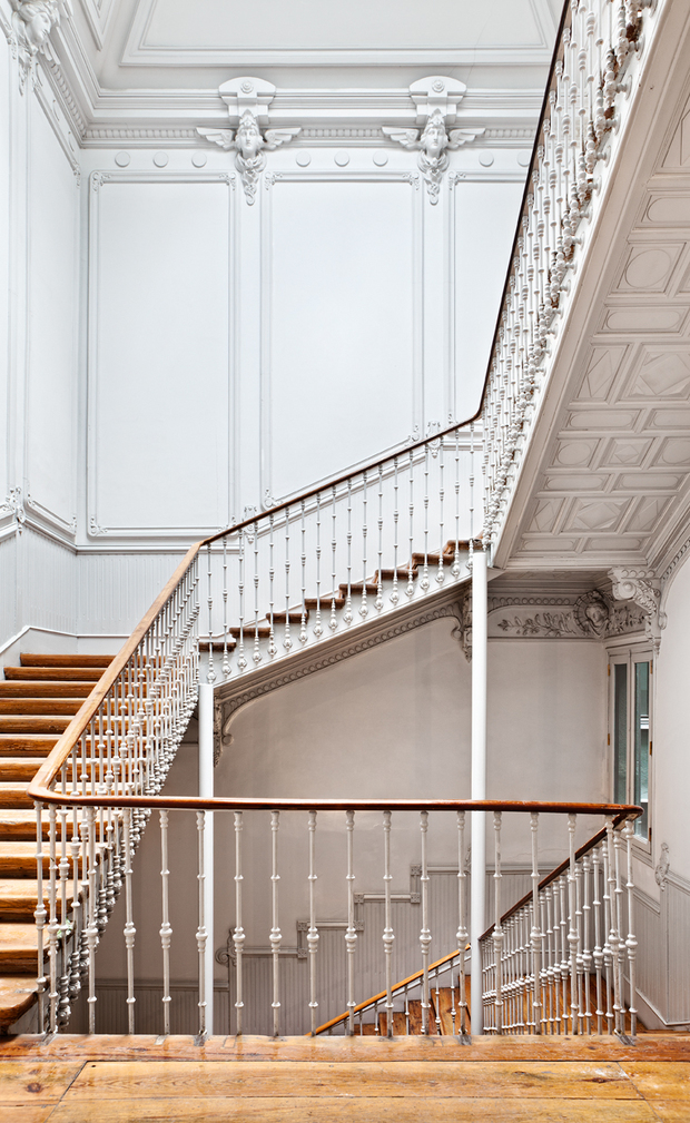 Escaleras de la Casa Palacio Atocha 34 donde será Casa Decor 2016
