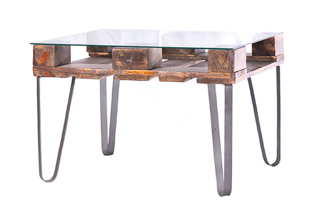 Mesa de escritorio hecha con palés de Itepal Design