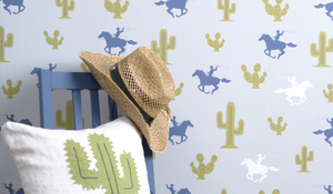 Papel pintado y cojín con estampado de cactus de la firma Nubie - Modern Kids Boutique